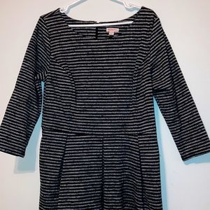 XL dress, warm and comfortable.